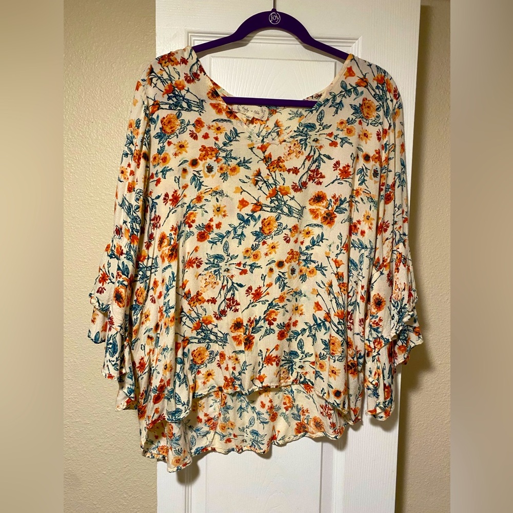 Bailey + Chloe floral top